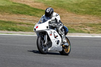 brands-hatch-photographs;brands-no-limits-trackday;cadwell-trackday-photographs;enduro-digital-images;event-digital-images;eventdigitalimages;no-limits-trackdays;peter-wileman-photography;racing-digital-images;trackday-digital-images;trackday-photos